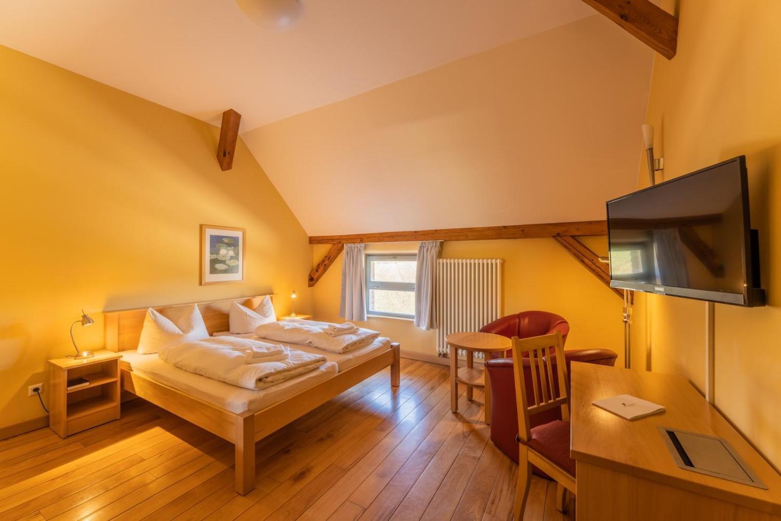 Biohotel Stiftsgut Wilhelmsgluecksbrunn Creuzburg Eksteriør billede